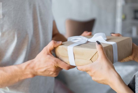 12 best gifts for couples