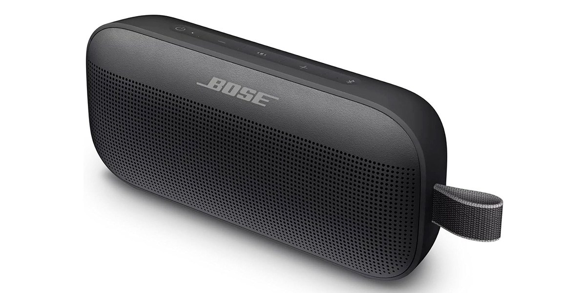 Bose Soundlink Flex on white background