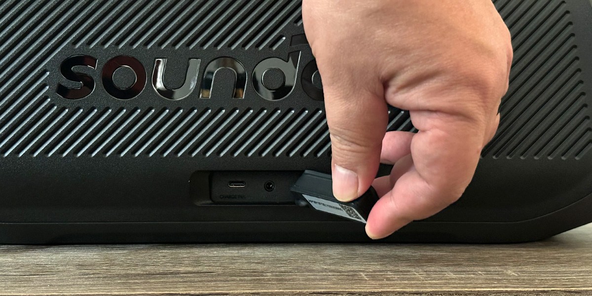 Closeup of Boom 2 Plus connectivity options Closeup of Boom 2 Plus connectivity options