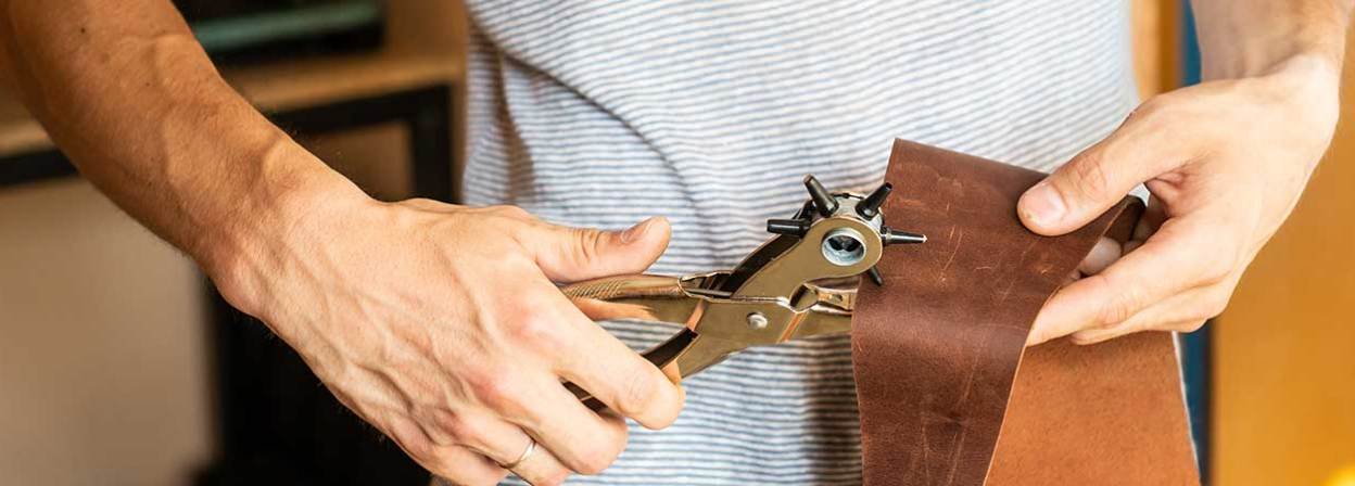 Leather Belt Hole Punch Plier Eyelet Hole Puncher Revolve Sewing Machine  Bag Setter Tool Watch Band Strap Household leathercraft