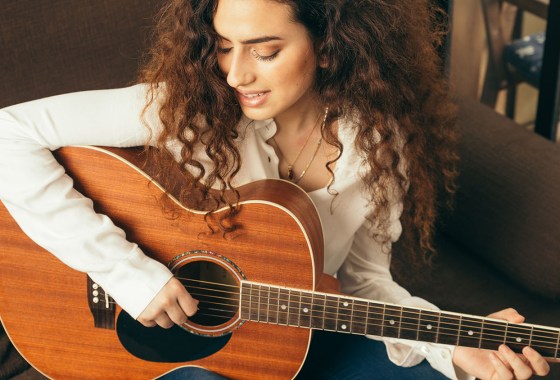 Best Acoustic Guitar Strings