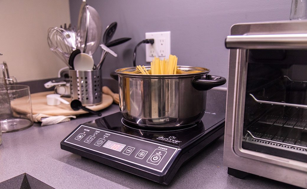 5 Best Portable Induction Cooktops Aug. 2021 BestReviews