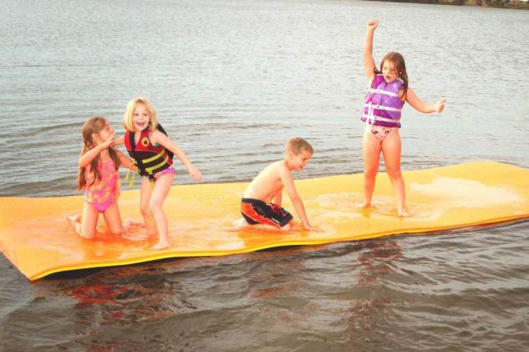 5 Best Floating Water Mats June 21 Bestreviews