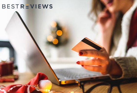 How to save money while holiday shopping