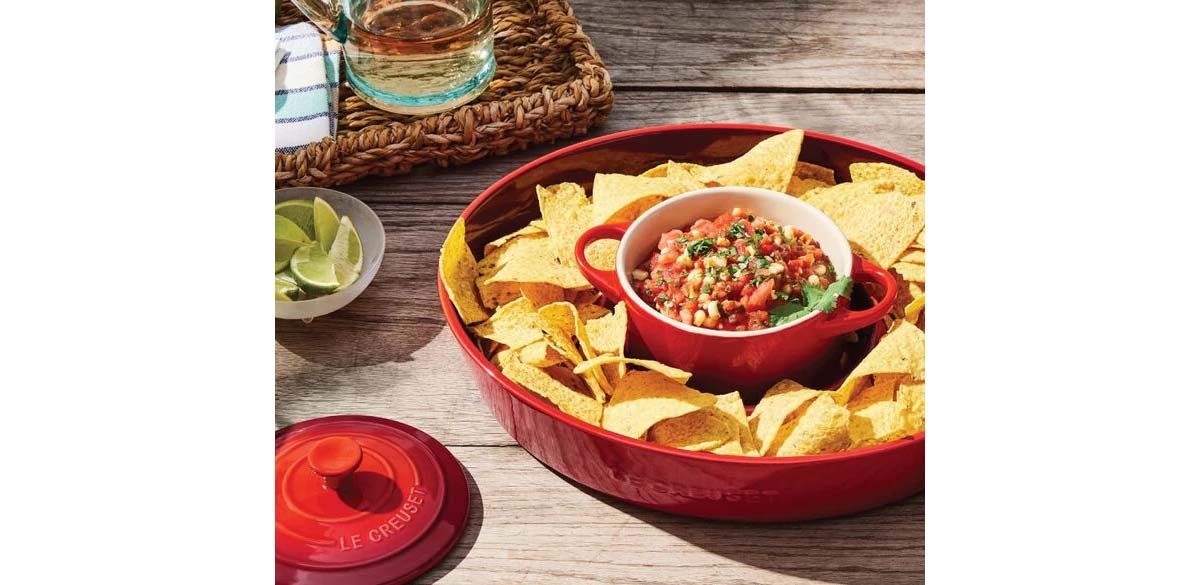 Le Creuset Signature Oval Chip &amp; Dip Platter