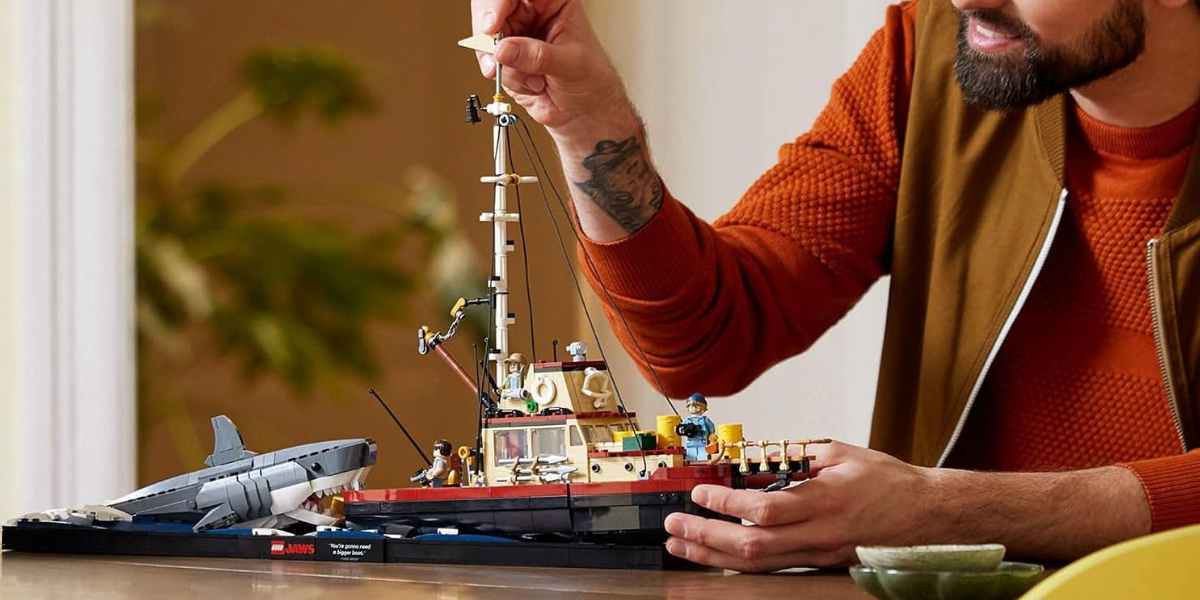 LEGO Ideas Jaws Set