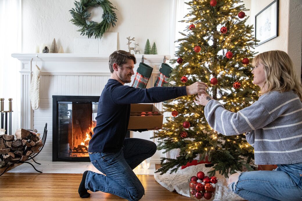 Best Rustic Christmas Decorations with wreath, stockings and rustic decor