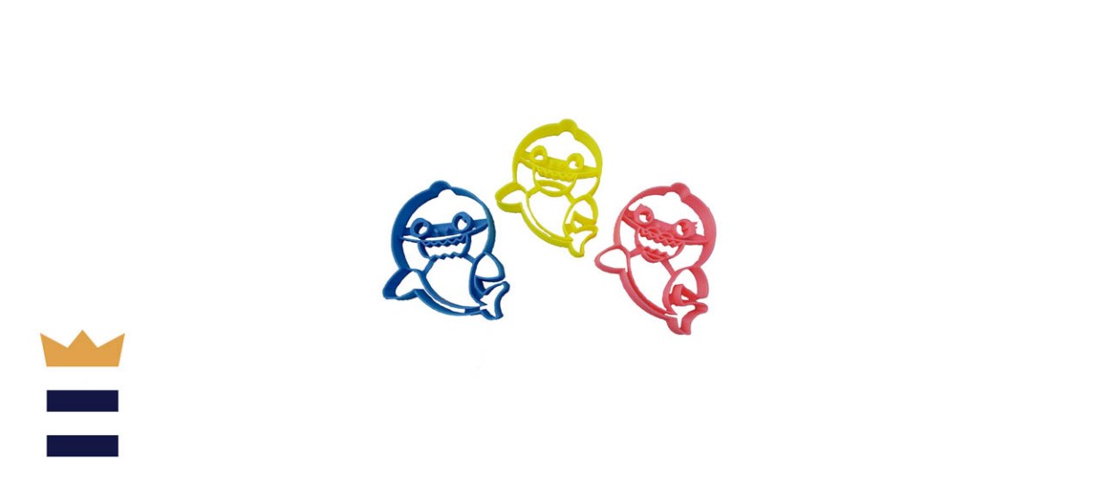 Heart’s Treasure Baby, Mama and Daddy Shark Cookie Cutters