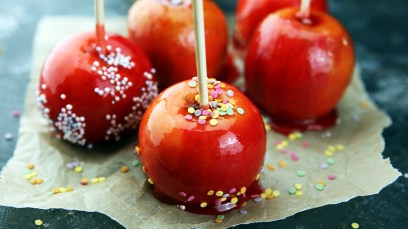 How to make candy apples: Our baking expert shares mess-less tips