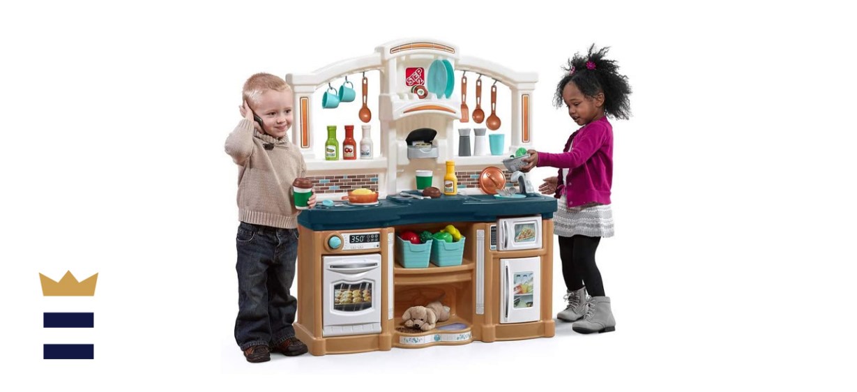 Step2 Fun with Friends Kitchen 